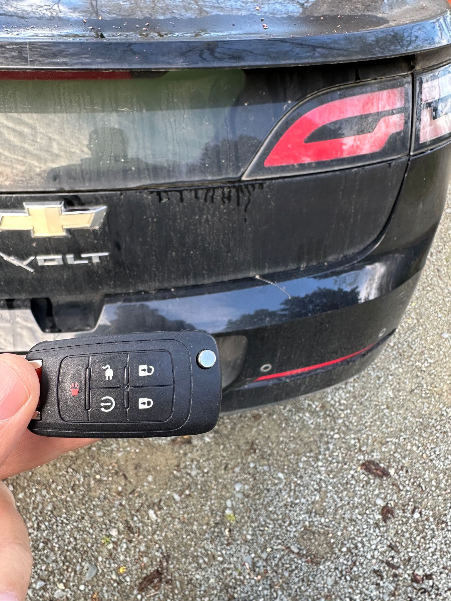 Car lockout assistance by Raleigh Locksmith Pro